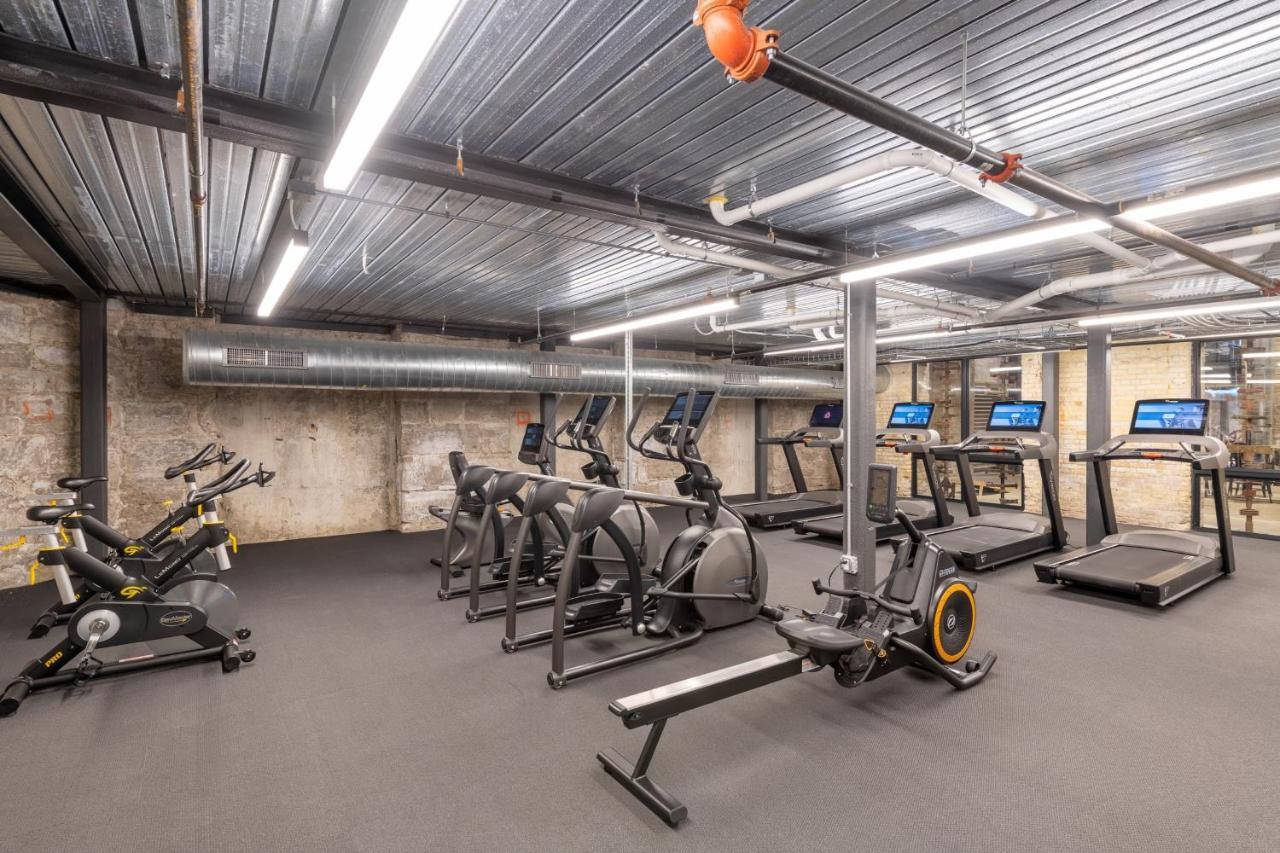 Modern 1Br Close To Fiserv With Parking Милуоки Екстериор снимка